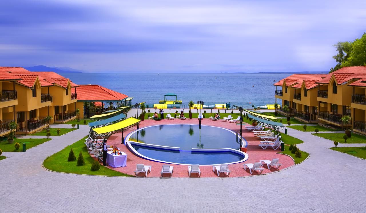 Курортные отели Best Western Bohemian Resort Hotel Севан-19