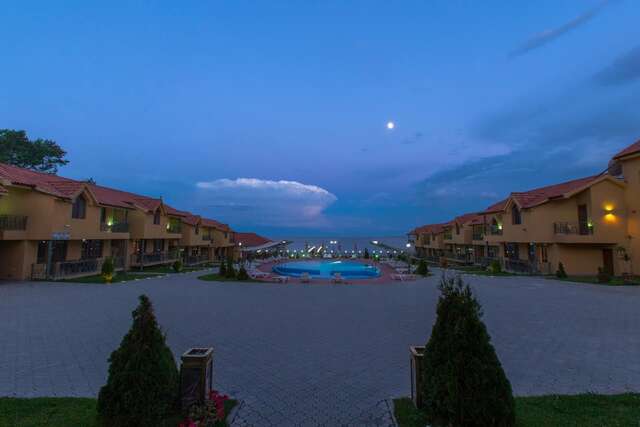 Курортные отели Best Western Bohemian Resort Hotel Севан-31